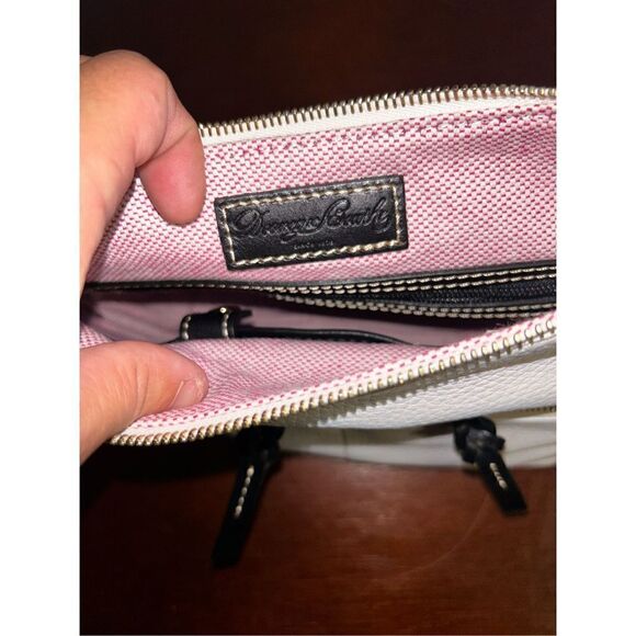 NWOT Dooney and bourke pebble leather dillen pocket sac bag with dust bag - Picture 9 of 13